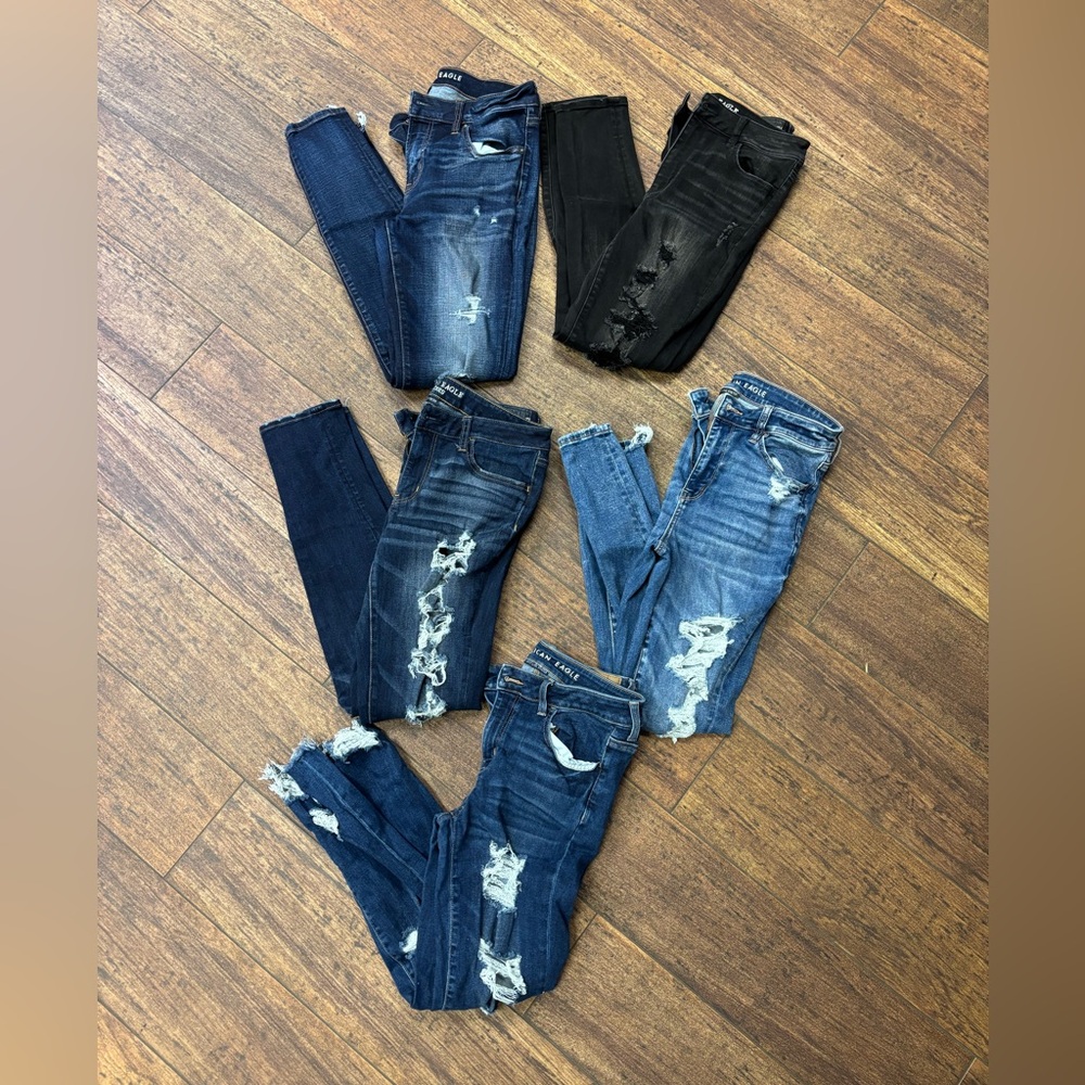 American Eagle Outfitters Blue and Black Skinny Jeans